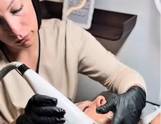 esthéticienne médicale à Mettet